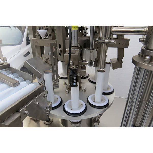 Màquina automàtica d'ompliment de tubs suaus automàtics per al poliment de sabates