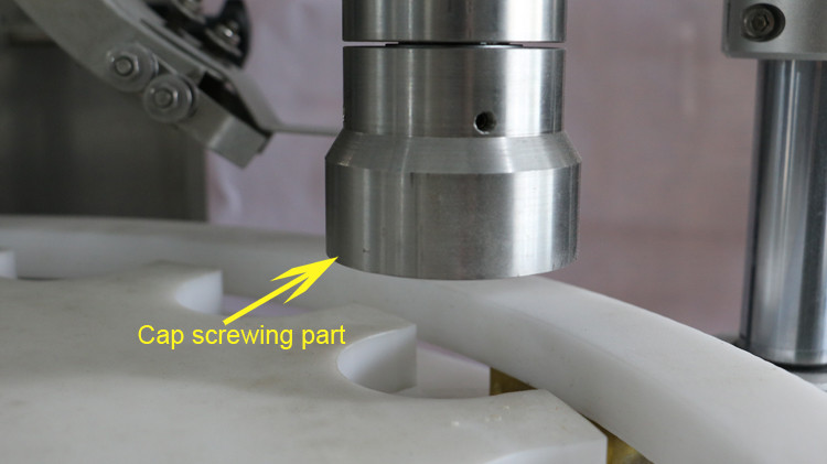 fabricar la màquina de farcit de 5 galons de màquina per omplir la cera calenta per omplir l'aigua